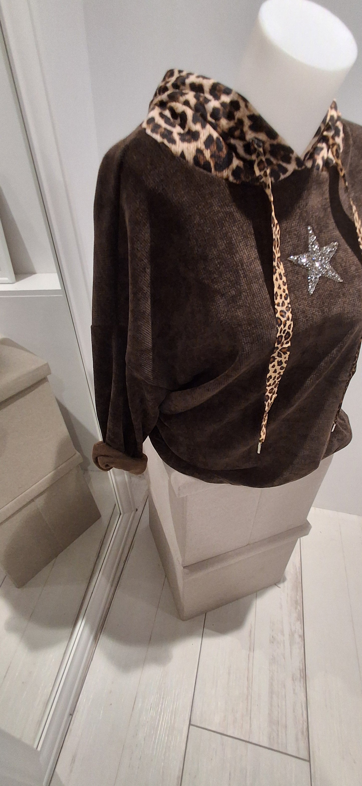 Pull Manon